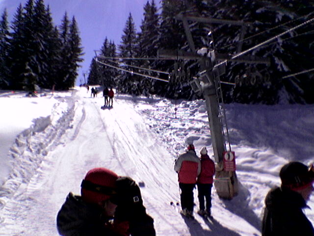 März 2005
