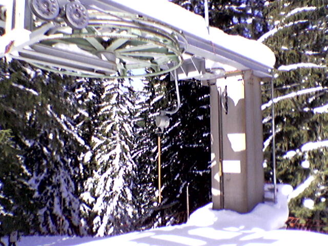 März 2005
