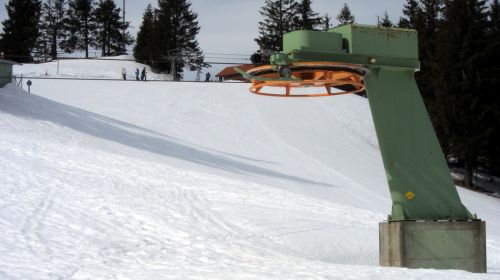 Stillgelegter WSO-Kurzskilift "First Süd" und Bergstaton Oehler-Lift
