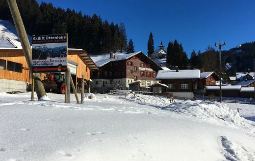 In Sangernboden links nach Ottenleuebad
