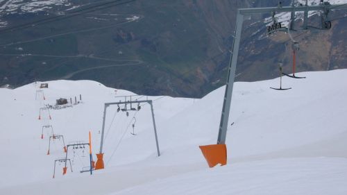 Gemsstock (Andermatt), Skilift Gurschen, April 2007
