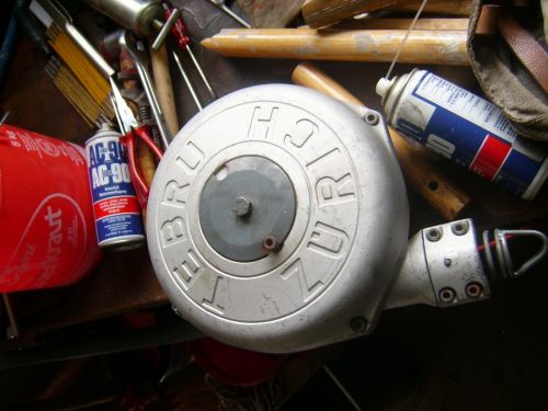 Späteres in Serie produziertes Modell: Kleiner und viel leichter, aber auch mit Asbest-Bremsen (Gehänge heute, 2007, noch im Einsatz mit Holzsitzen!). Klare Verwandtschaft mit WSO SL-7/9.
