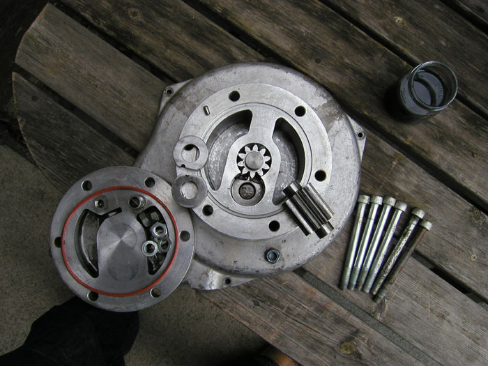 Zerlegte Hydropumpe SL-9H, April 2004
