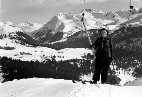 Postkarte Constam-Skilift, ca. 1950er-Jahre (Archiv [url=http://skilift-nostalgie.ch]Jakob Schuler[/url])
