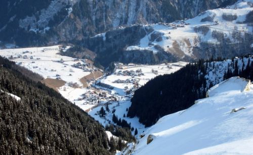Segnas und Mompé Tujetsch
