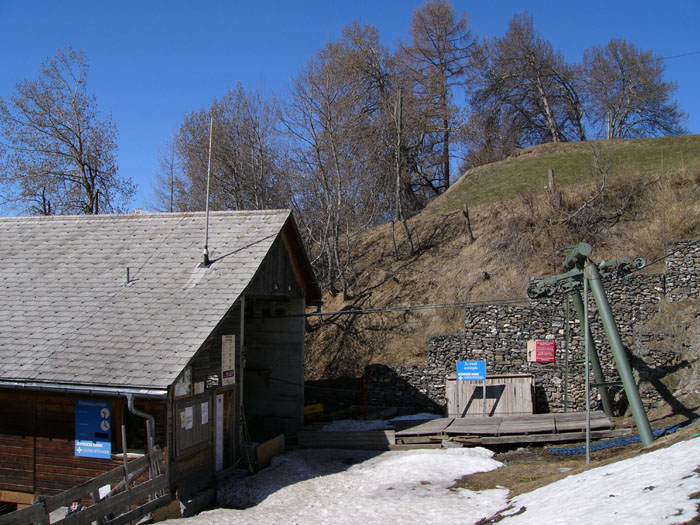 Ski- und Sessellift Feldis-Mutta, April 2004 (Claude Gentil)
