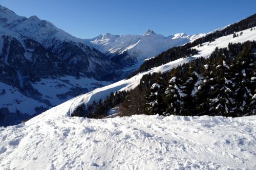 Blick das Lugnez z'duruf
