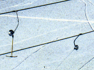 Detail aus dem obigen Bild: WSO- oder Tebru-Gehänge
