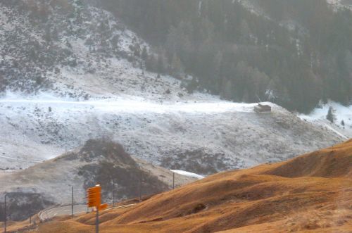 Beschneiung Talabfahrt Gemsstock, 3. Dezember 2016
