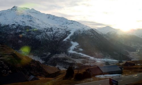 Beschneiung Talabfahrt Gemsstock, 3. Dezember 2016
