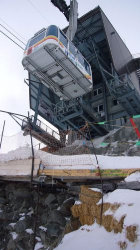 April 2007
