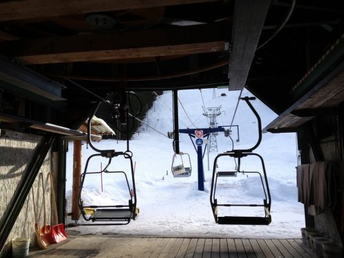 Sesselbahn Alpboden-Haldigrat, 31. Januar 2013 - Bilder der Montage im WSO-Bildarchiv  [url=http://www.jacomet.ch/themen/skilift/album/thumbnails.php?album=196]hier[/url] 
