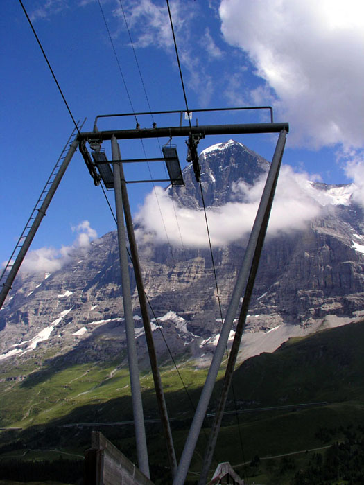 Honegg-Skilift, Oktober 2001. Der Skilift wird ab Mai 2007 abgerissen und durch eine 6er-Sesselbahn ersetzt - [url=http://www.alpinforum.com/forum/viewtopic.php?p=347091#347091]mehr dazu hier[/url]
