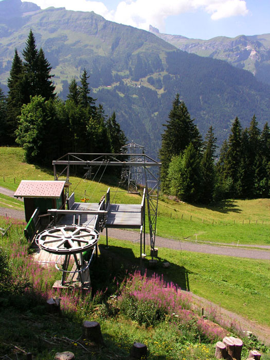 Bergstation der alten Habegger-Sesselbahn (Sommer 2003)
