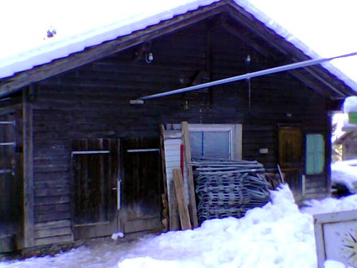 Vermutliche frühere Talstation des Skiliftes Innerwengen (bis ca. 1969, als die 2er-Sesselbahn gebaut wurde)
