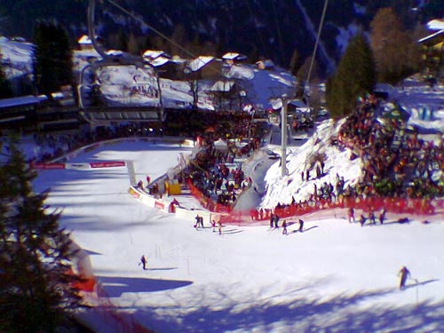 Leitner-Sesselbahn Innerwengen, Januar 2006, während des Lauberhorn-Slaloms
