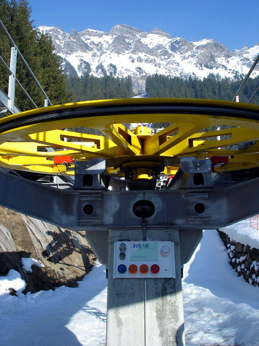 März 2006
