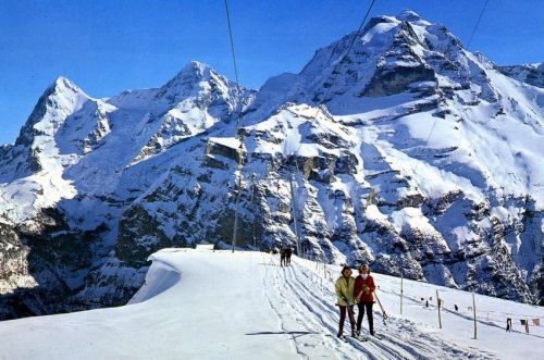 Postkarte Schiltgrat, ca. 1970er-Jahre (Archiv [url=http://skilift-nostalgie.ch]Jakob Schuler[/url])

