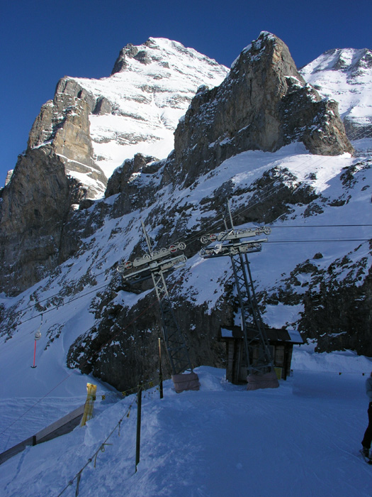 Bei der Bergstation, Februar 2003 - eine Hommage an den Skilift Salzegg und die Firma Oehler [url=http://blog.jacomet.ch/?p=2876]gibts auch in diesem Blogbeitrag[/url]
