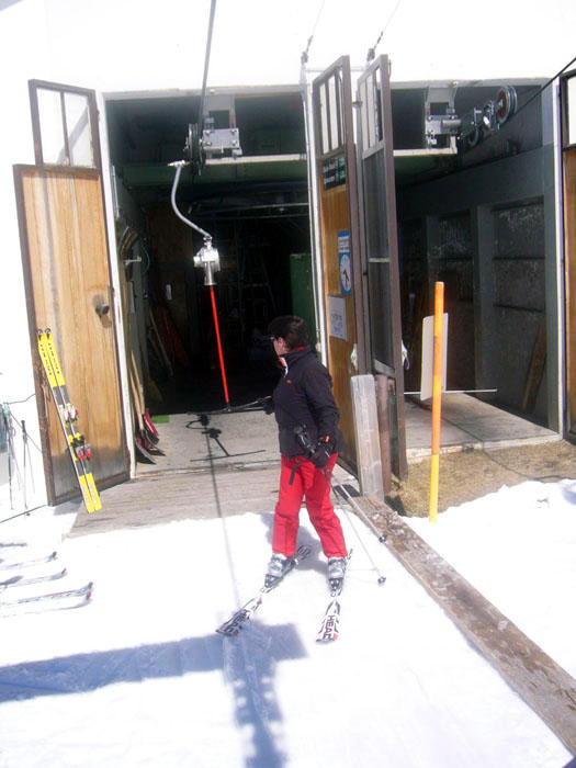 April 2006
