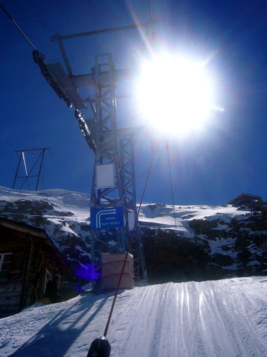 April 2006

