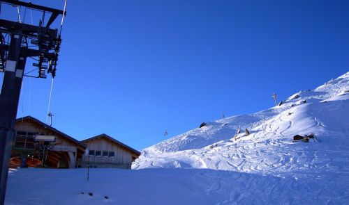 Erster Kontakt mit der Bahn im Winter aus der SB Gummi (15. Dezember 2007)
