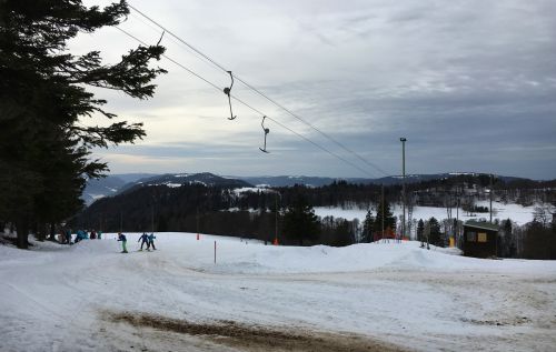 27. Januar 2016 - ein Video des Skilifttes gibt es [url=https://www.youtube.com/watch?v=MZVQYYXIxn4]hier[/url] 
