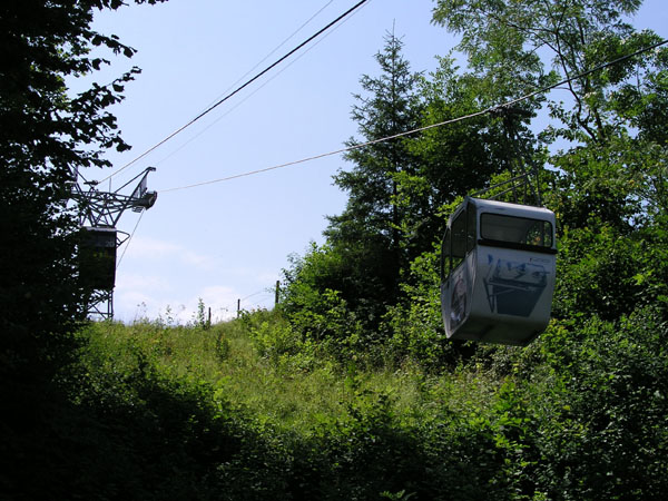 [url=http://www.wasserfallenbahn.ch/]Website der Wasserfallenbahn[/url]
