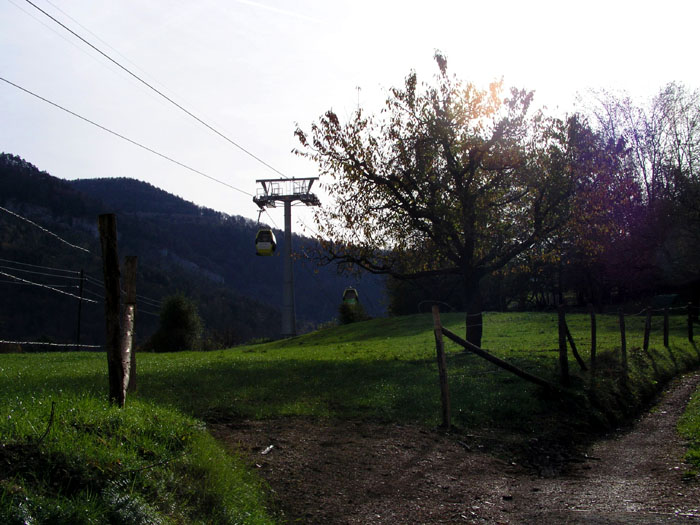 November 2006 - [url=http://www.alpinforum.com/forum/viewtopic.php?t=15989]Bilder vom Bau dieser Anlage finden sich hier[/url]
