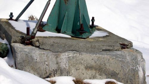 Alte Stütze des Poma-Stangenschleppers (März 2007)
