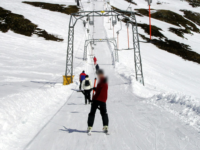 April 2003 - noch mehr Winterbilder aus dem Sedruner Skigebiet [url=http://www.alpinforum.com/forum/viewtopic.php?t=14940]in diesem Forum[/url]
