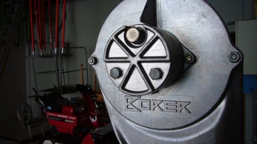 2. Januar 2007, [url=http://www.jacomet.ch/themen/skilift/album/thumbnails.php?album=55]Borer BSG 77[/url]

