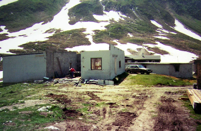 Demontage des Müller-Liftes von 1966 im Sommer 1987 (Archiv Bergbahnen Sedrun)

