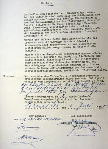 Seite 4 des Vertrages mit der Skima - Felici Monn und Alfred Decurtins unterzeichnen als Solidarschuldner; handschriftlich ist eine Ausstiegsklausel bis 31. Juli 1955 eingetragen worden. Die Unterschrift der Skima stammt vermutlich von einem Herrn von Arx, vgl. untenstehende Dokumente.
