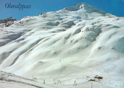 Auf dieser Postkarte ist schon der neue Lift zu sehen, sie muss also aus der Zeit nach Dezember 1966 stammen. Privatarchiv skiliftfotos.ch.
