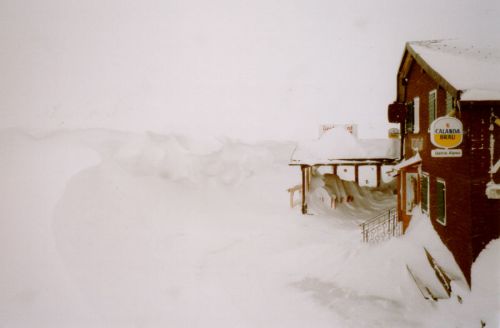 Februar 1999, Oberalppass, Restaurant Alpsu
