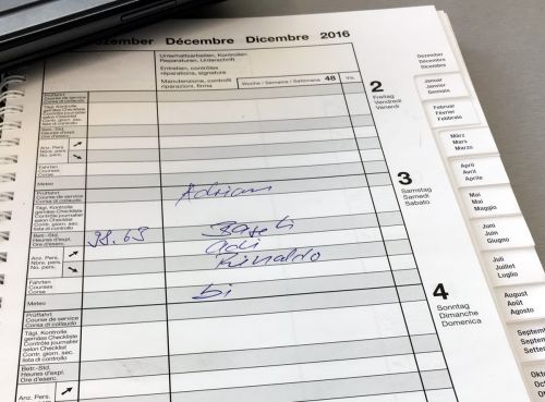 Heute Morgen ging es offiziell los, mit 98.63 Stunden aus der Testphase auf dem Zähler.
