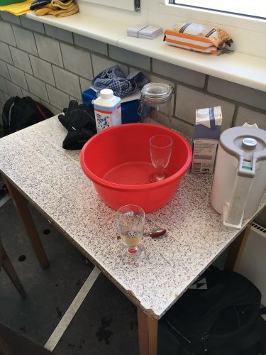 Immerhin, der Kaffee-Tisch hat es vom alten Gebäude ins neue geschafft!
