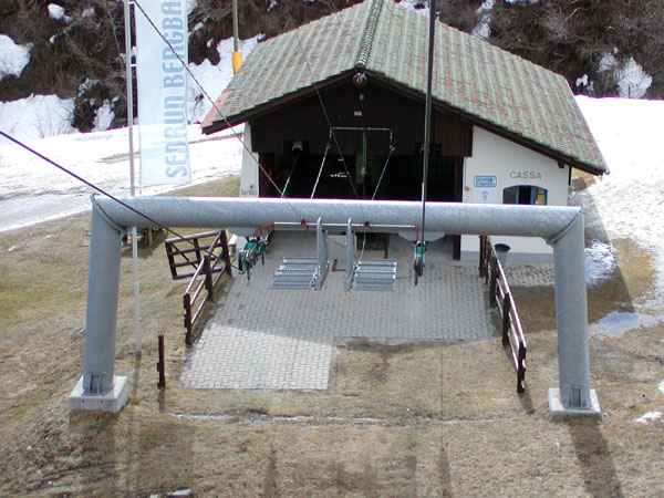 März 2005
