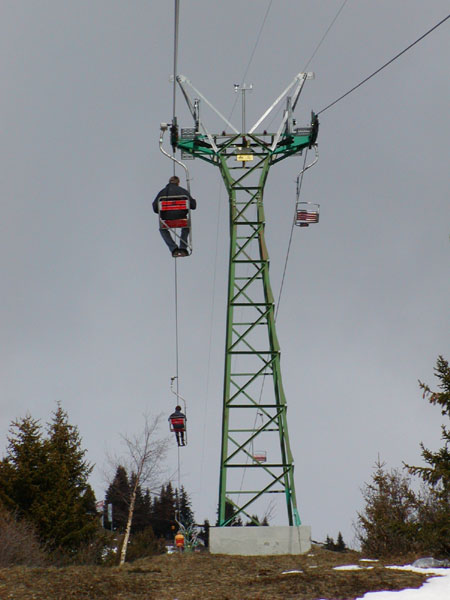 März 2005
