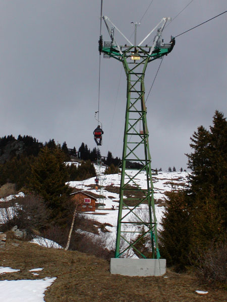 März 2005
