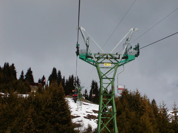 März 2005
