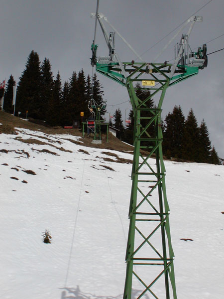 März 2005
