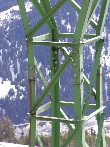 März 2005
