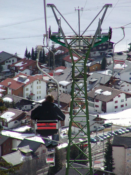 März 2005
