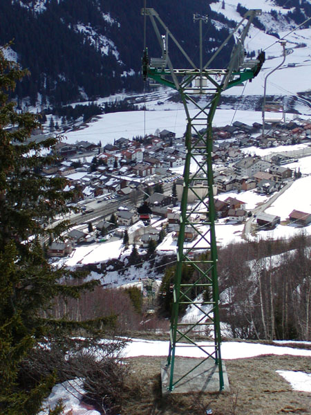 März 2005

