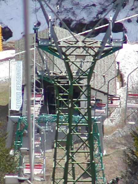 März 2005
