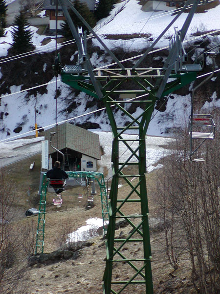 März 2005
