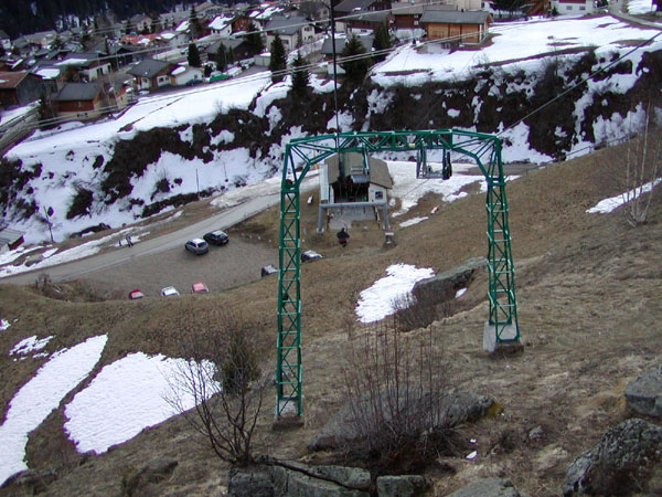 März 2005
