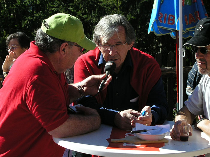 Marcel Schmid von der [url=http://www.cungieri-sedrun.ch/]IG Pro Cungieri[/url] gibt Radio Rumantsch ein Interview

